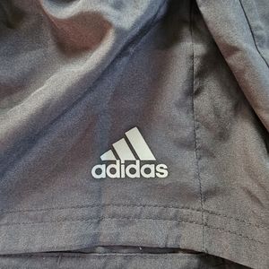 Adidas 7inch Run it running short bnwt